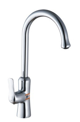 Kitchen sink with single handle