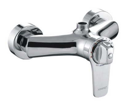 Single-handle bathtub faucet